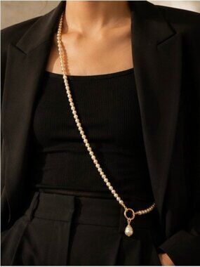 Luminous Pearl Body Choker Necklace with Gold Toggle